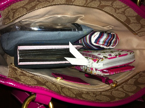How to Organize Your Purse So You Can Find Things