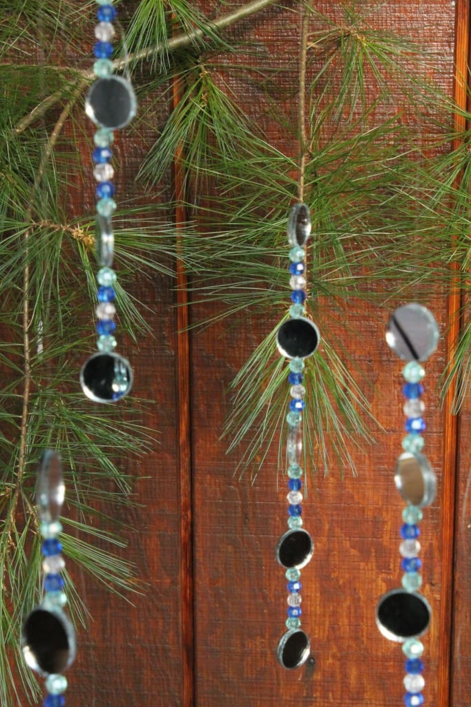 bead and mirror chain for sukkah