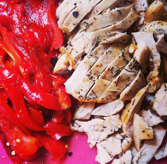 Roasted chicken and red peppers for salad #Whole30