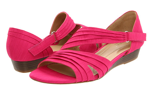 naturalizer sandals pink